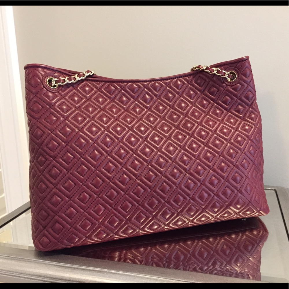 Tory Burch Marion Quilted Shoulder Tote - Picture 2 of 8